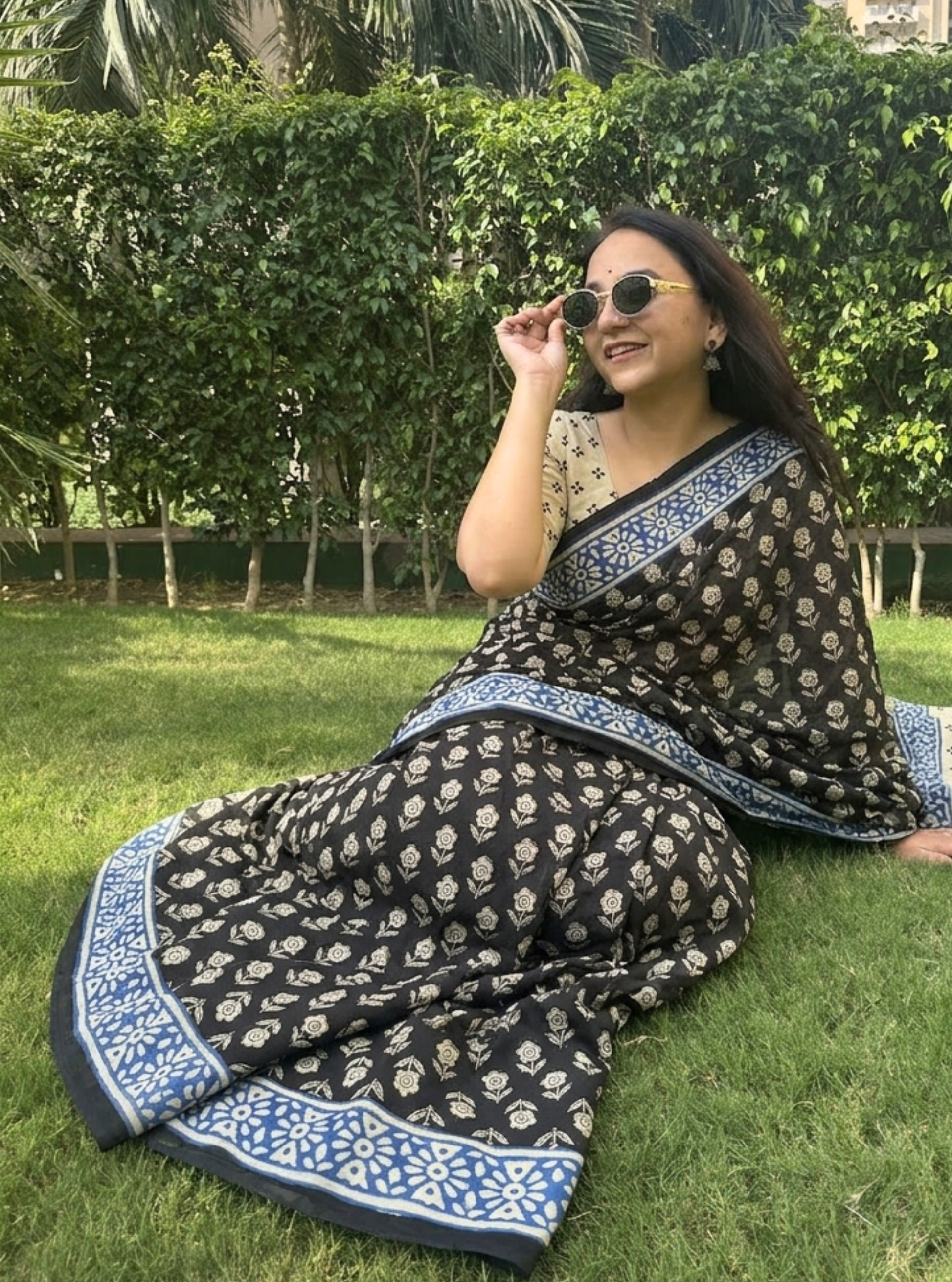 Midnight Bloom –Handblock Cotton Mulmul Saree