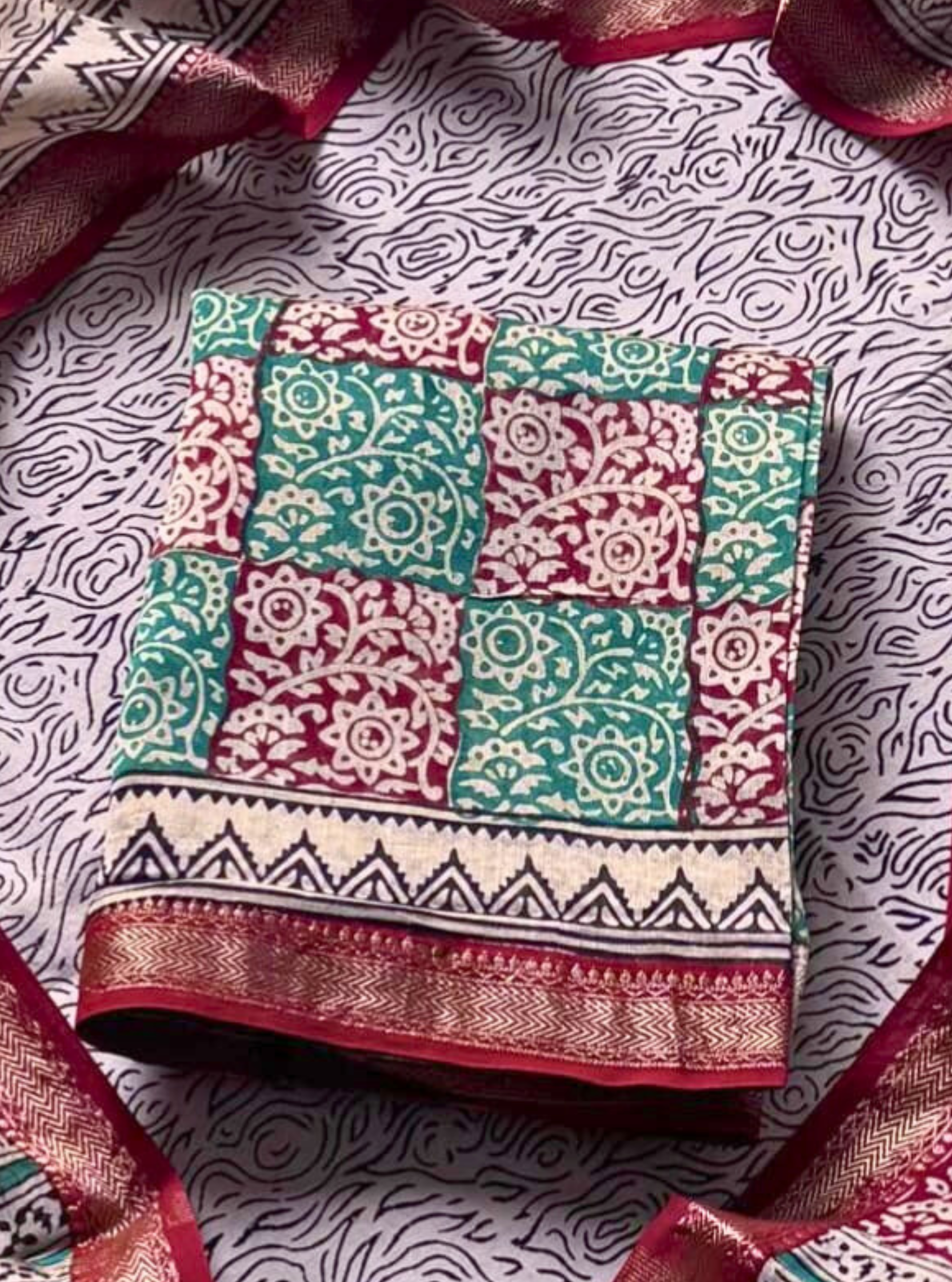 Gulzar – Handblocked Maheshwari Silk Suit Set