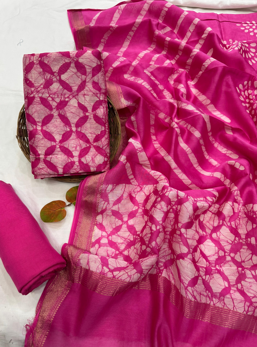 Fuchsia Glow Maheshwari Silk Suit Set