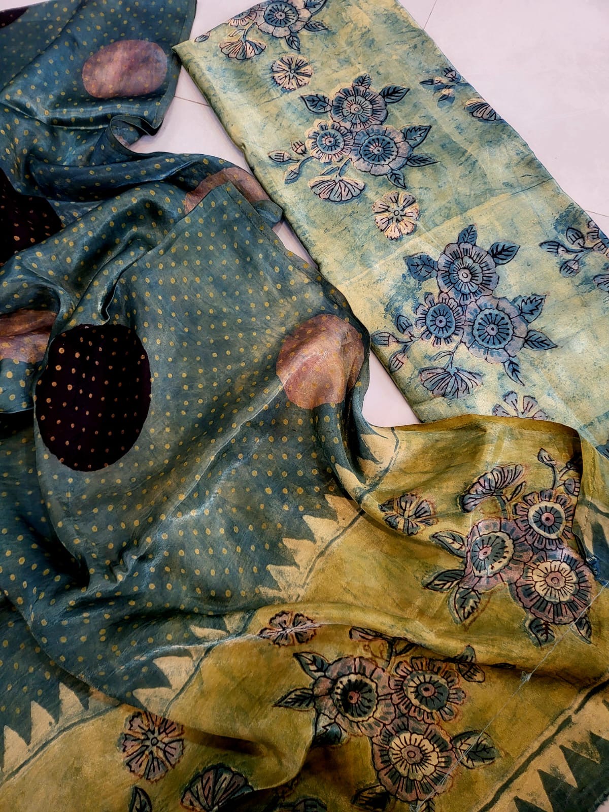 Rang-e-Nashpal Ajrakh Modal 2-Piece Unstitched Suit Set