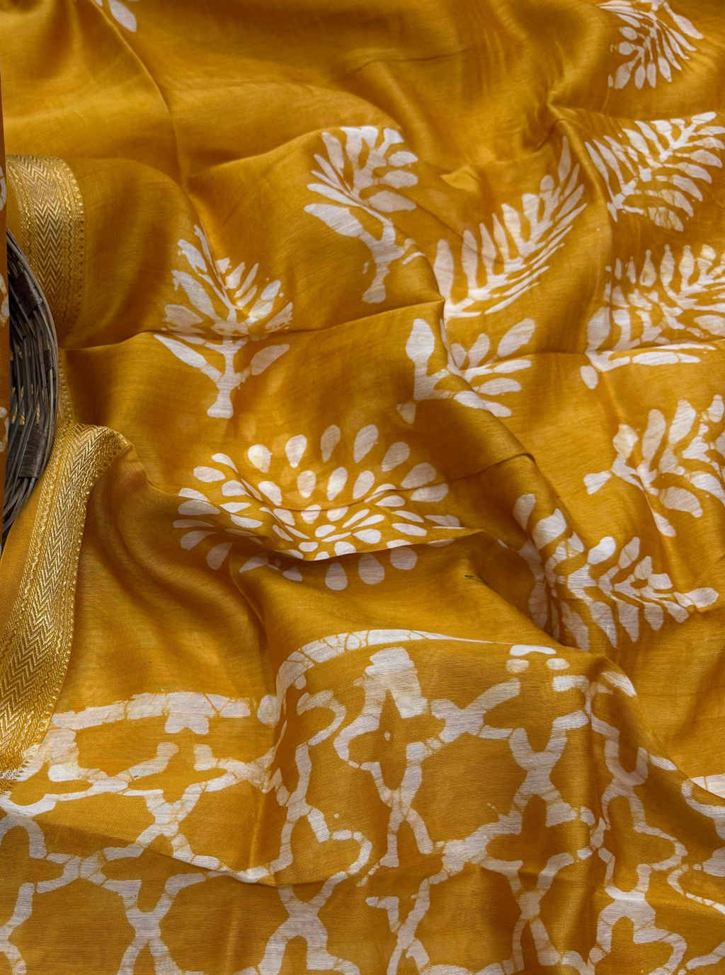 Magnetic Mustard Maheshwari Silk Suit Set